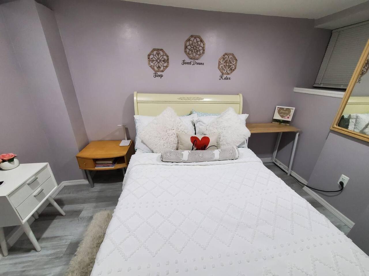 Lovely 2 Bedroom Apartment With 2 Entrance And Parking New York City Exterior photo