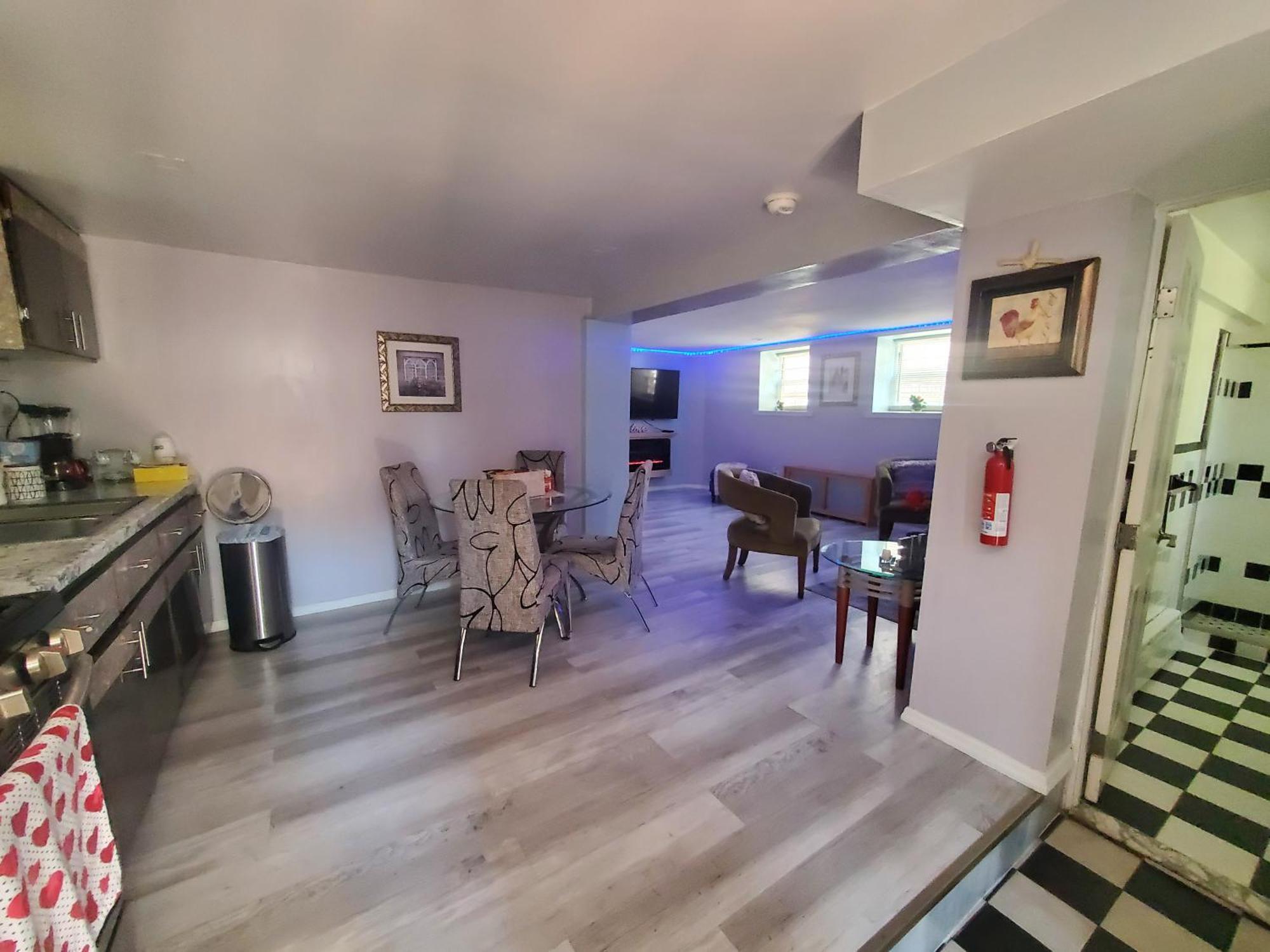 Lovely 2 Bedroom Apartment With 2 Entrance And Parking New York City Exterior photo
